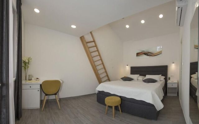 Central Old Town Rooms