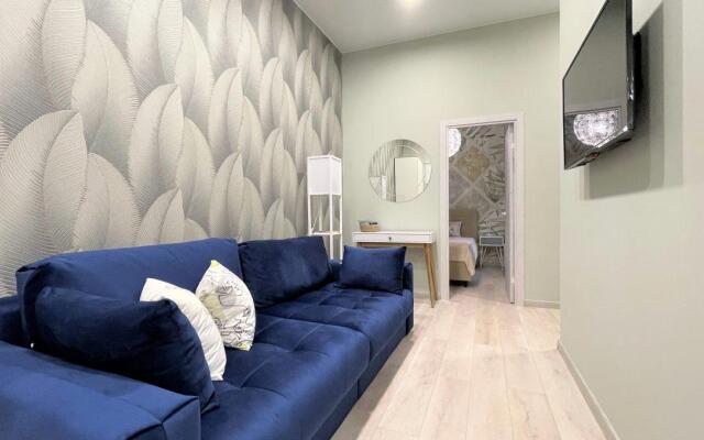 СуткиСпб на Литейном проспекте 49