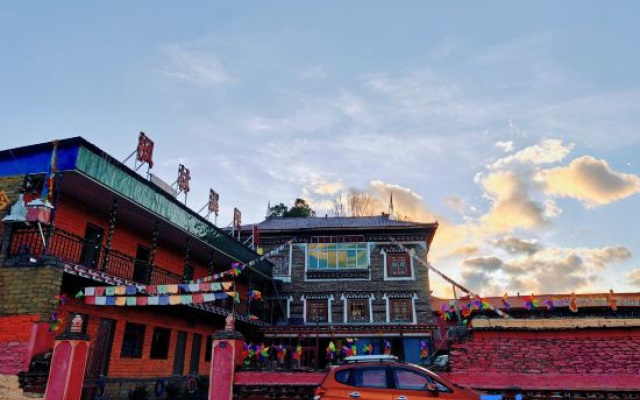 Xinduqiao Town Fenglinxi Boutique Homestay