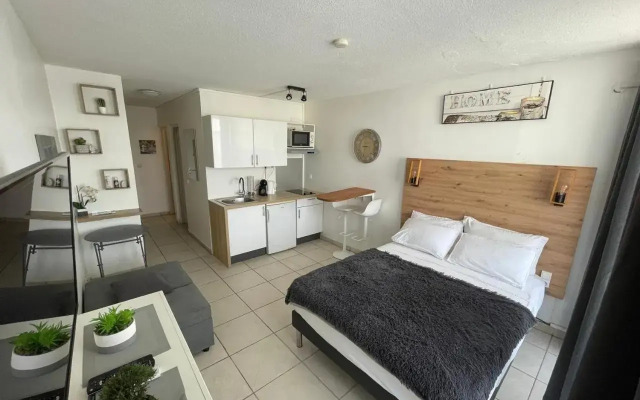 Charmant Studio De Standing Gosier