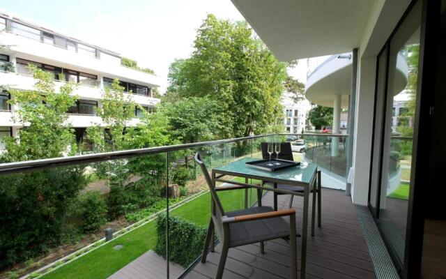 White Pearl Apartment 1.15