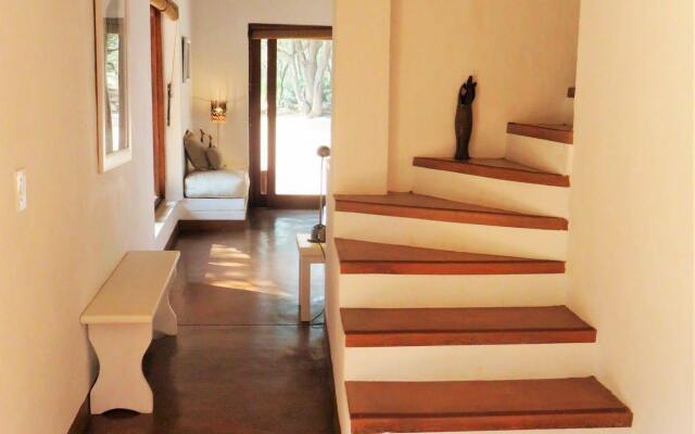 Zebras Crossing Lodge