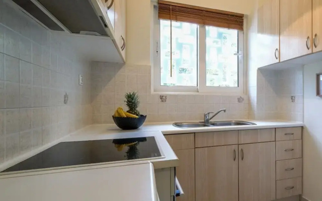 40m² homm Glyfada Apartment, Tataki street