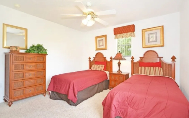 Pine Forest Chateau 5 Bedroom Home by RedAwning