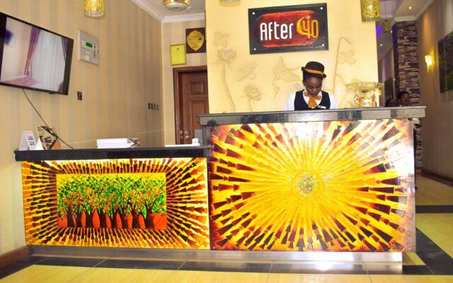 After 40 Hotel