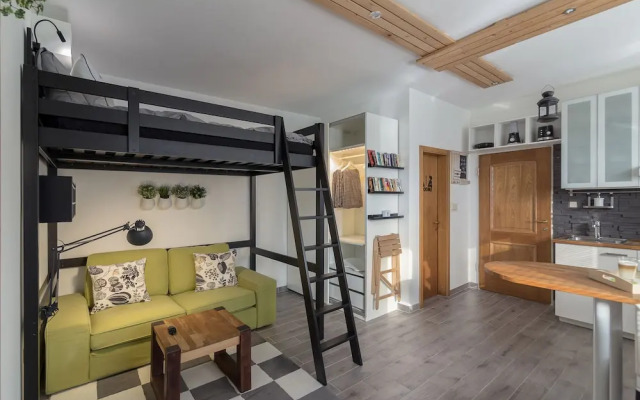 Rooms and Apartments in Eagle's Nest