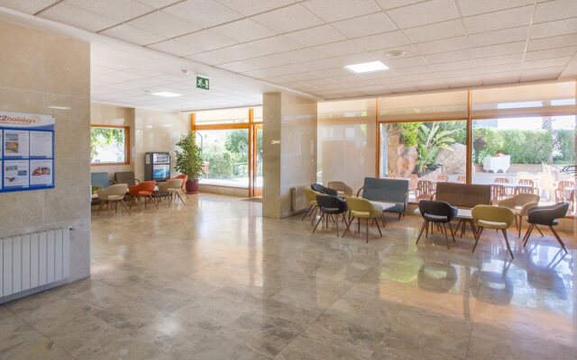 Apartamentos La Era Park