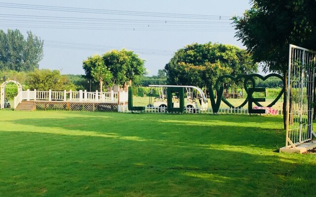 Chateau Monette Hotel & Resort