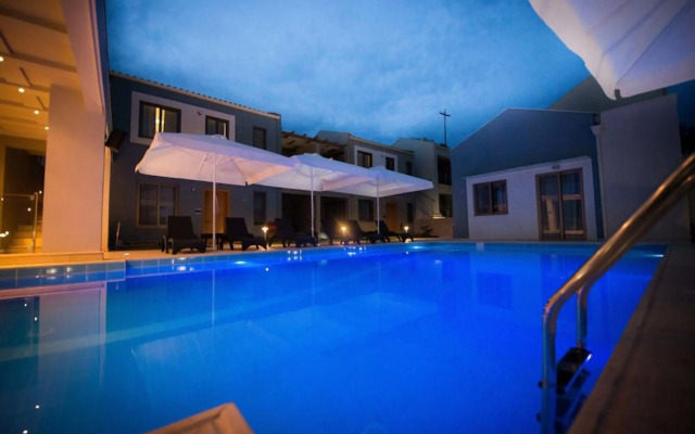 Mantinia Bay Hotel
