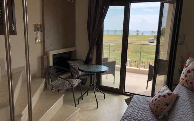 AM Beach House near Sea