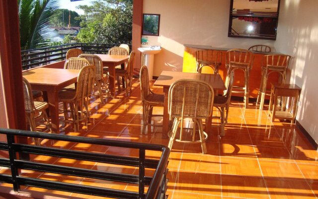 El Gallo Traveler's Pension