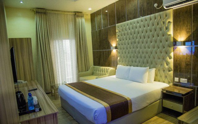 Bedouin Hotel & Suites