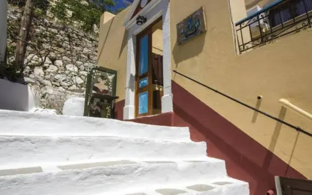Symi Center
