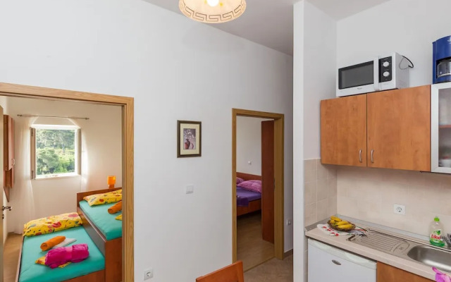 Cosy Villa in Kolocep With Garden