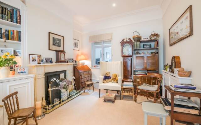 Stunning Wandsworth Home close to the River Thames