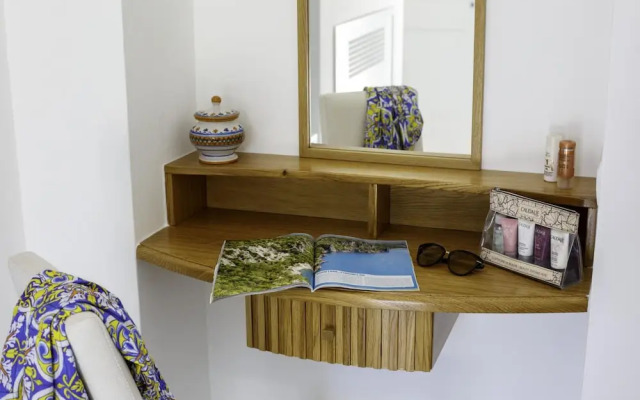 Scrigno in Positano With 1 Bedrooms and 1 Bathrooms