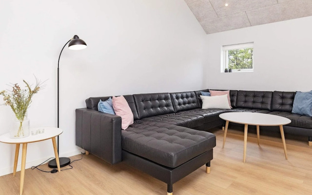10 Person Holiday Home in Jerup