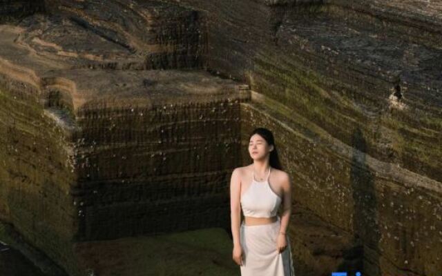 Jane Yiju Seaview B&B