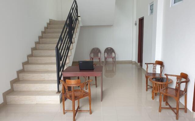 OYO 90536 Wenasia Residence