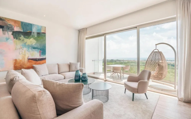 Modern Two-bedroom Apt With Balcony in Cap Cana