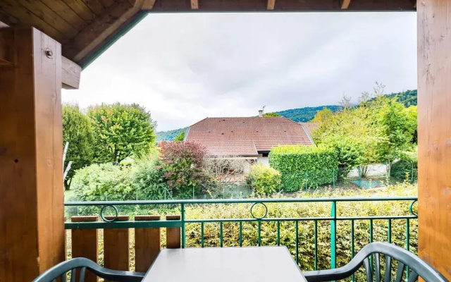Apartment in Giez for Four Guests