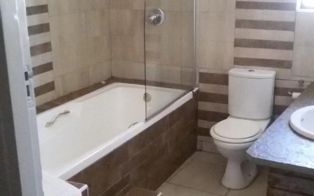 Mzanzi Rock Guesthouse