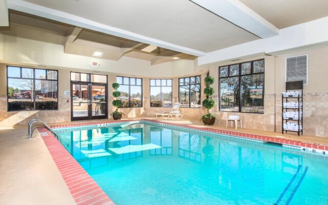 Holiday Inn Express Hotel & Suites Lavonia by IHG