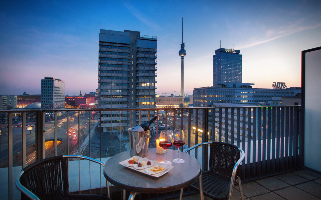 Premier Inn Berlin Alexanderplatz Hotel