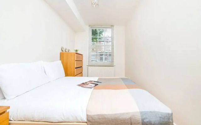 Lovely 2BR Garden Flat in Battersea