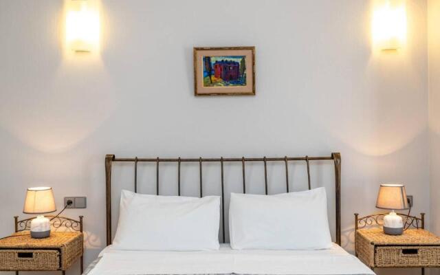 Wehost Spacious place near Rustaveli