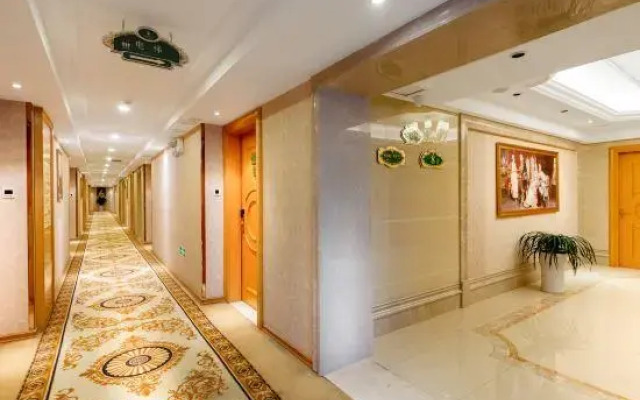 Vienna International Hotel Guiyang North High-speed Train Station