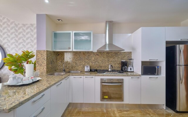 Luxury Beach Condo B-101 Costa Atlantica