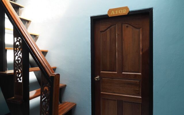 Anna's House
