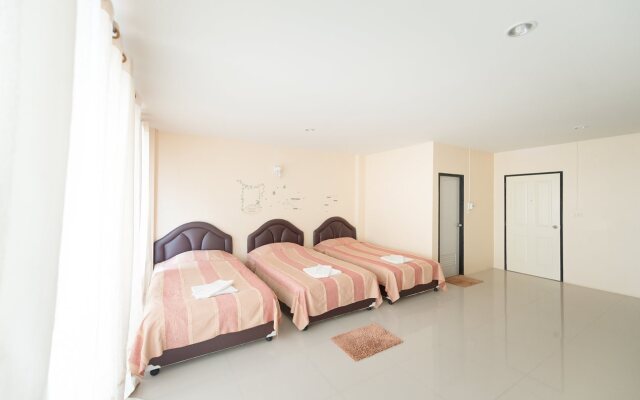 Phet Ngam Hotel