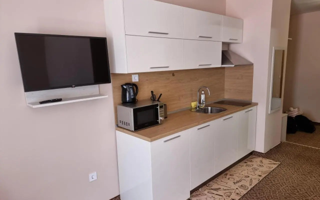 Borovets Semiramida A16