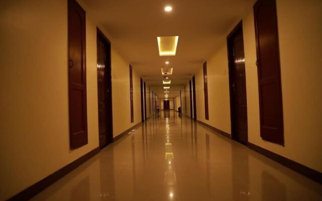 Hotel PVK Grand
