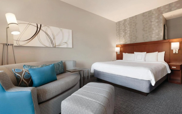 Courtyard by Marriott Charlotte Airport North