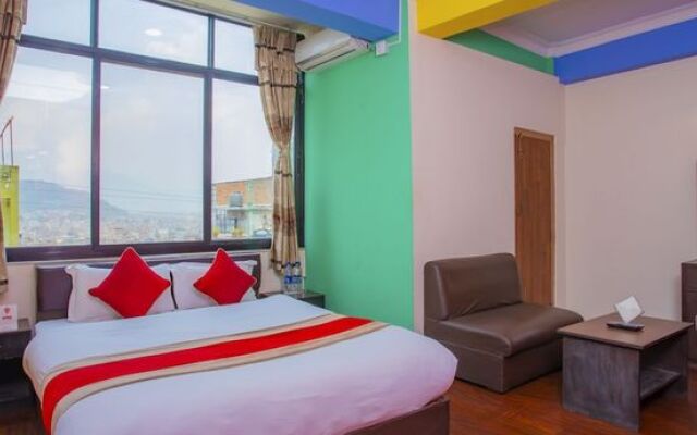 OYO 414 Hotel Om