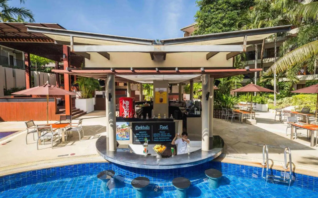 Courtyard Phuket at Surin Beach