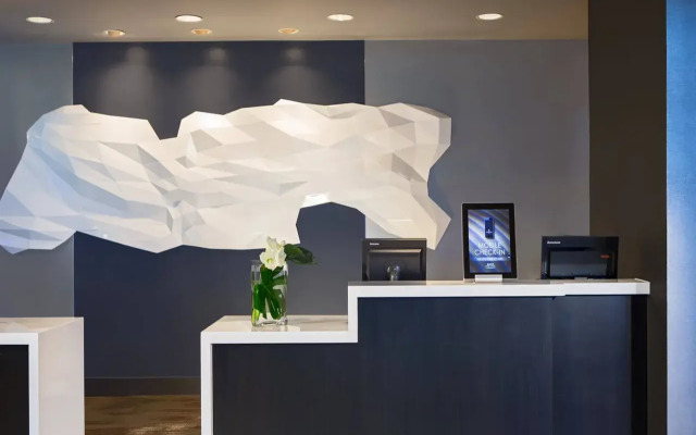Renaissance Chicago O'Hare Suites Hotel