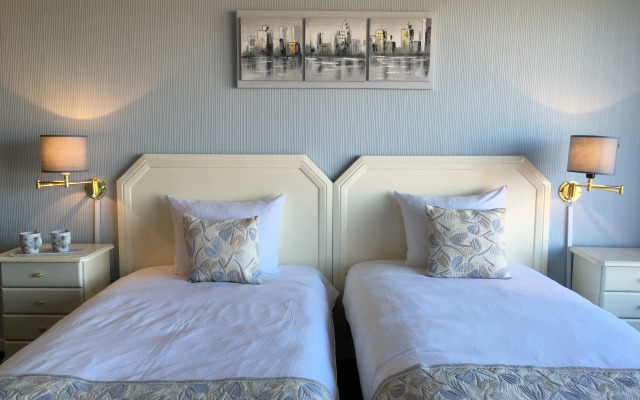 Отель First Euroflat