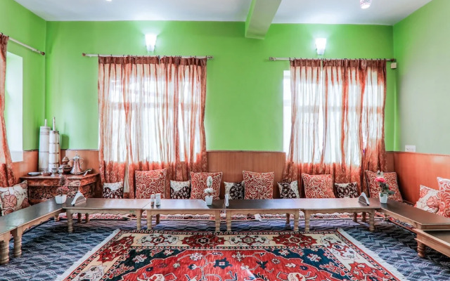 OYO 14359 The Mir Villa
