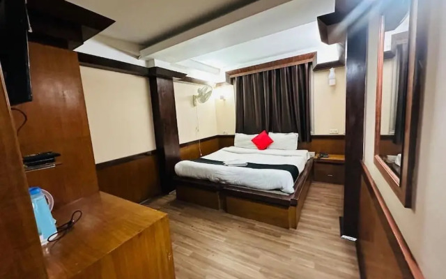 Gajraj Hotel