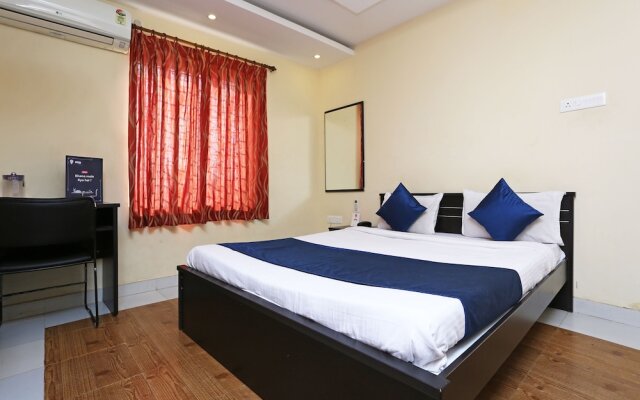 OYO 3393 Midway Inn