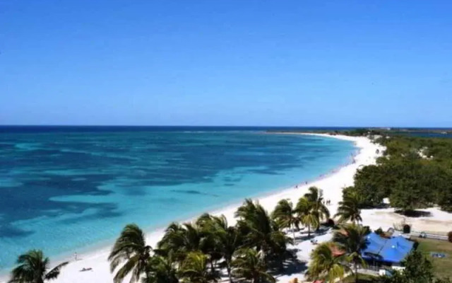 Club Amigo Ancon