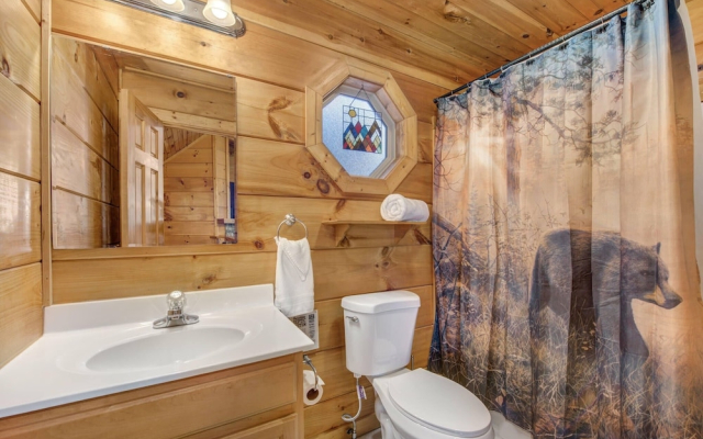 Only Dreamin' Cabin w/ Private Hot Tub