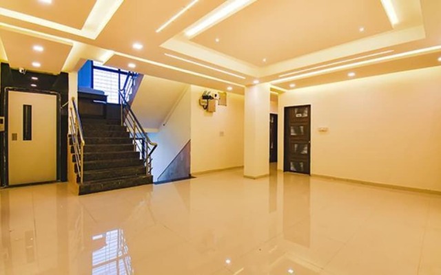 Fabhotel The Golden Leaf