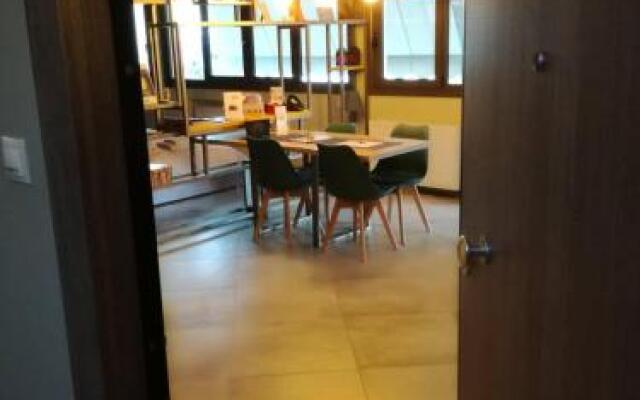 82 M2 Loft Urban Apartment Gazi - Votanikos