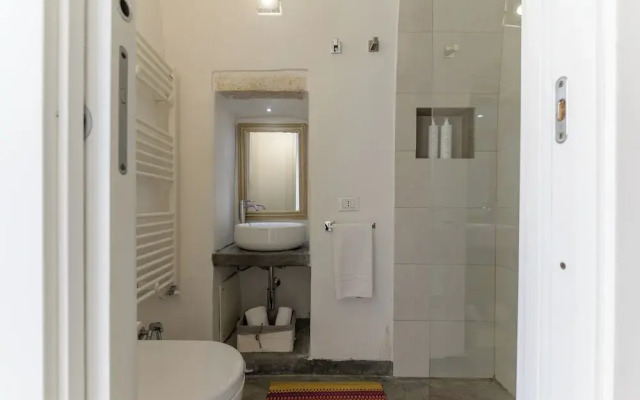 White Studio with Jacuzzi