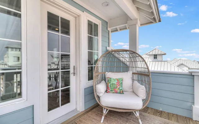 Beach Grace 204 TAI